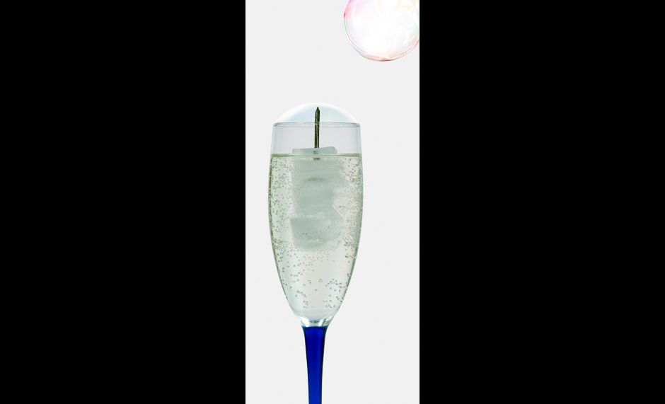 ChampagneNailBubbleWithExtraBubble